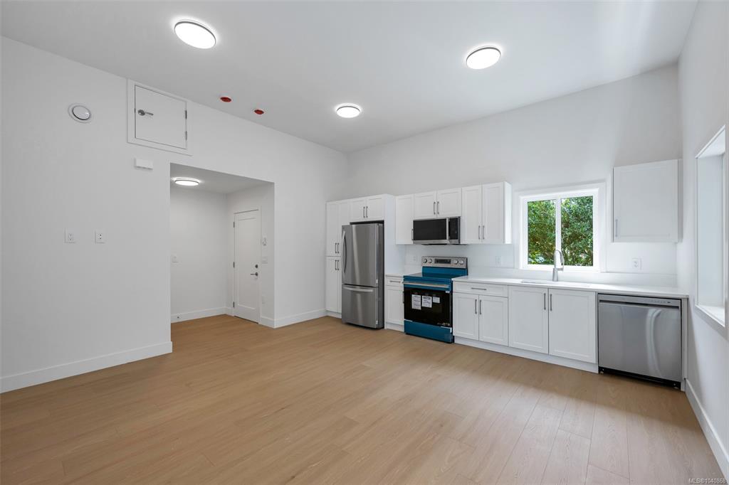 Fourth View of 4016 Wiseton St, Saanich, BC, V8Z 4M7