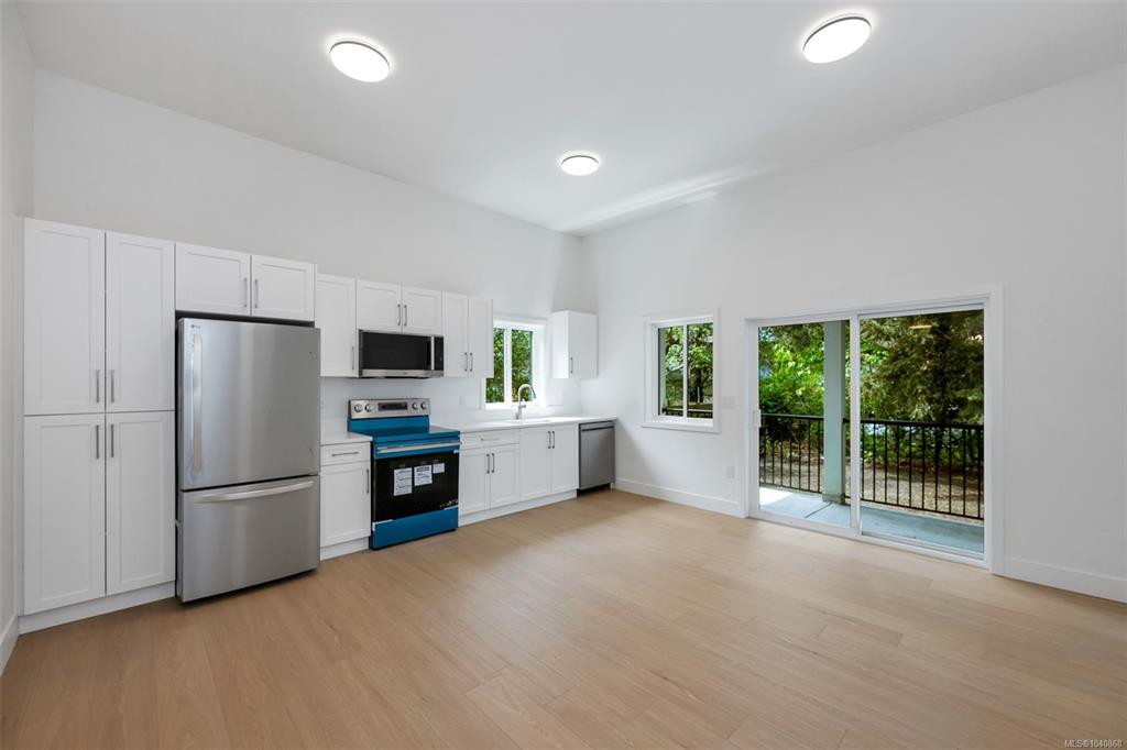Fifth View of 4016 Wiseton St, Saanich, BC, V8Z 4M7