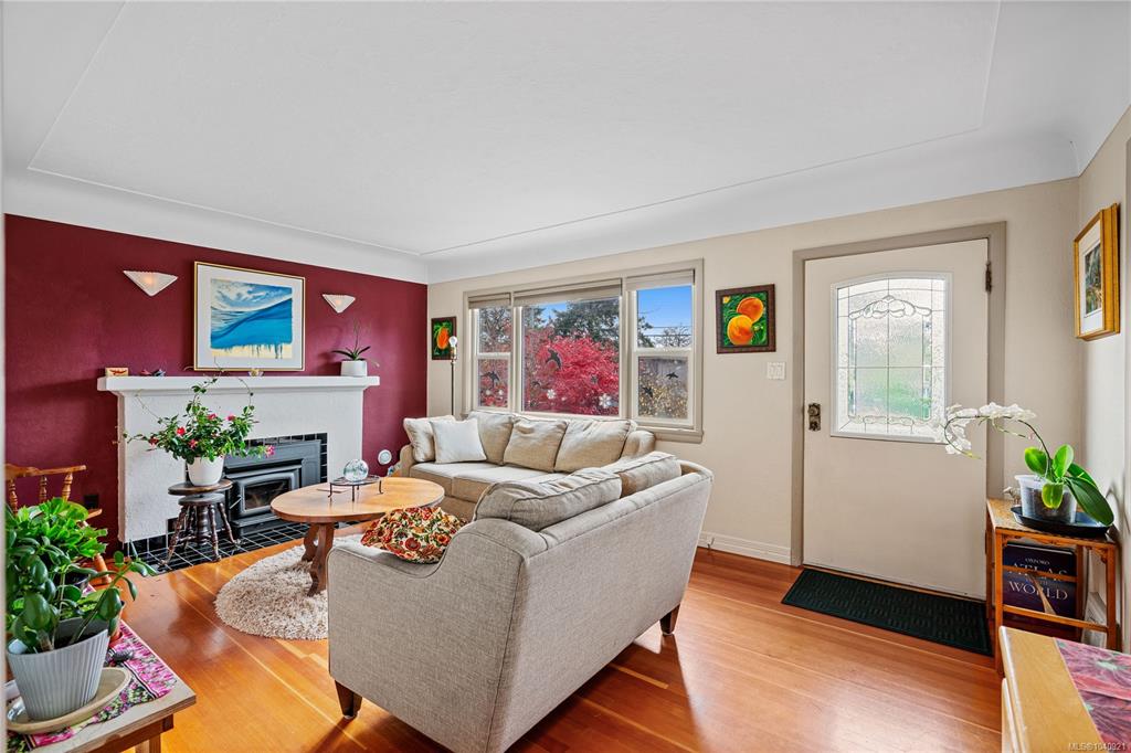 Fourth View of 4029 Carey Rd, Saanich, BC, V8Z 4E7