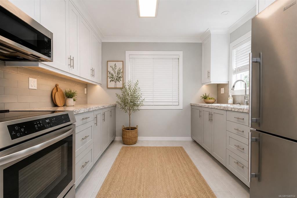 Third View of 1213 Finlayson St, Victoria, BC, V8T 2T8
