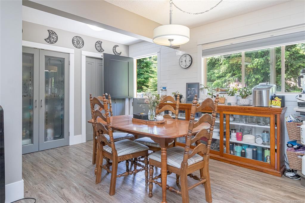 Fifth View of 6340 Island Hwy W, Qualicum Beach, BC, V9K 2E5