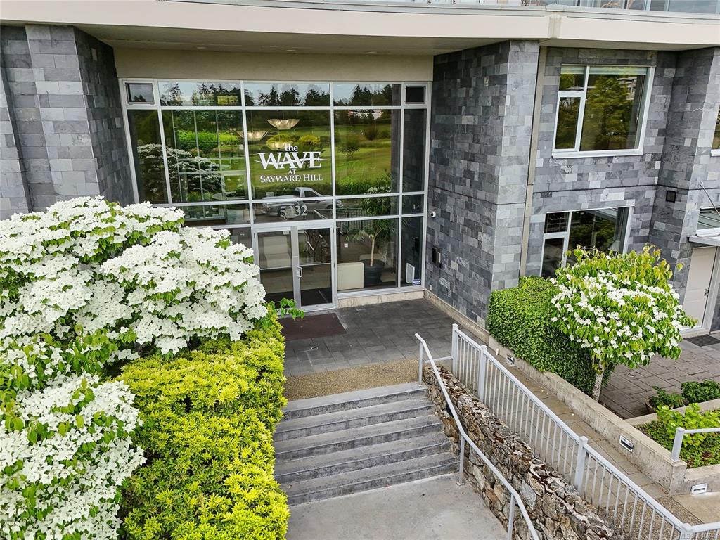 5332 Sayward Hill Cres, 1040941, BC,
