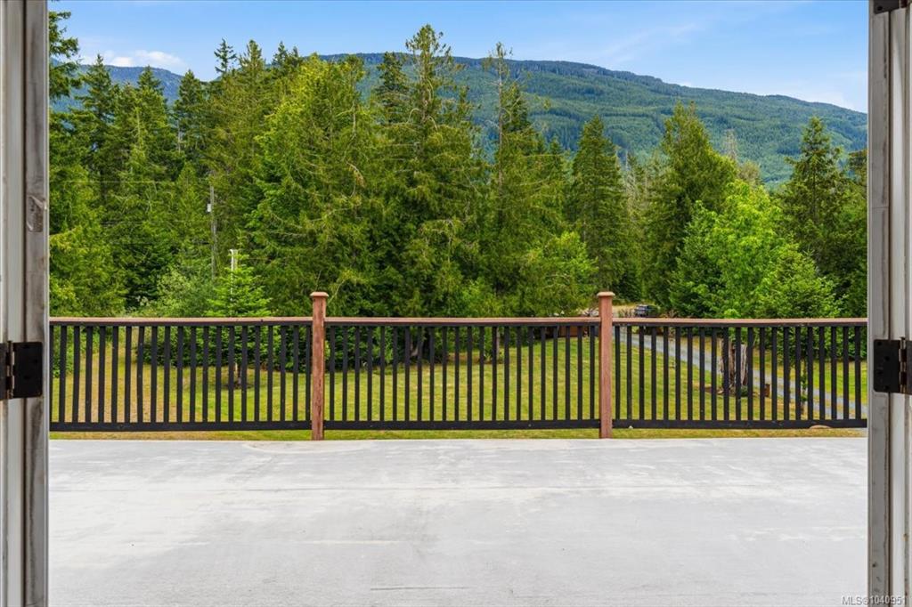 Third View of 8204 Wellham Rd, Port Alberni, BC, V9Y 8N1