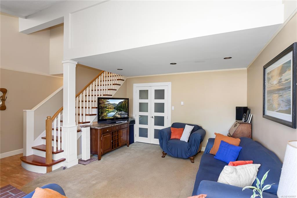 Third View of 1649 Mallard Dr, Nanaimo, BC, V9S 2X8