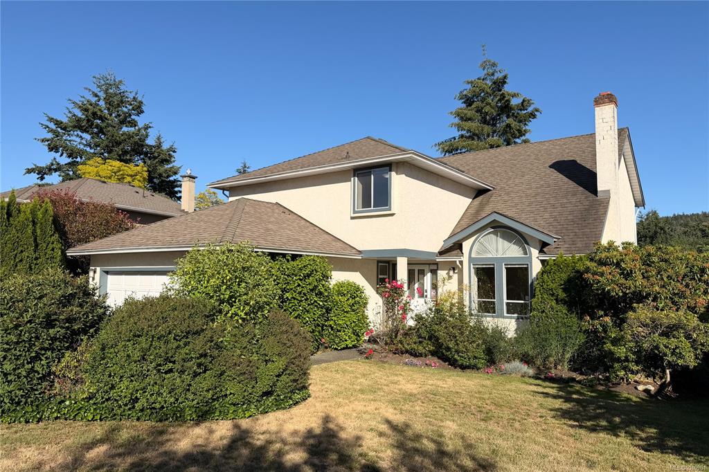 Second View of 4767 Elliot Pl, Saanich, BC, V8Y 3E4