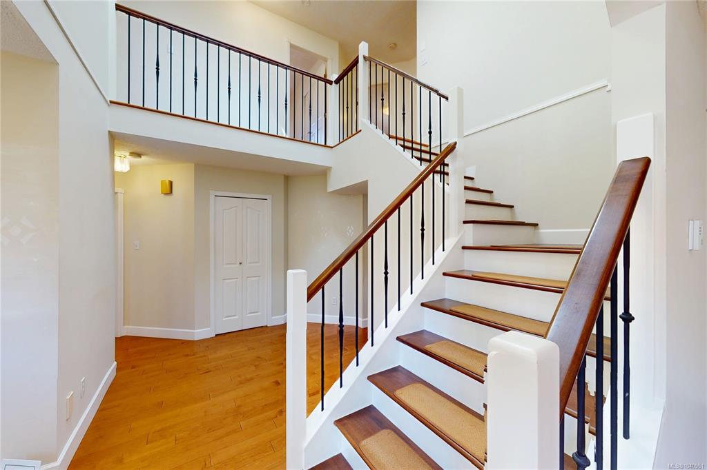 Fifth View of 4767 Elliot Pl, Saanich, BC, V8Y 3E4