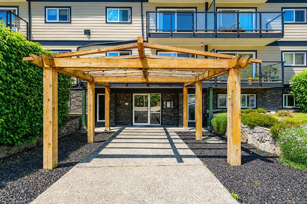 218 Bayview Ave, 1040988, BC,