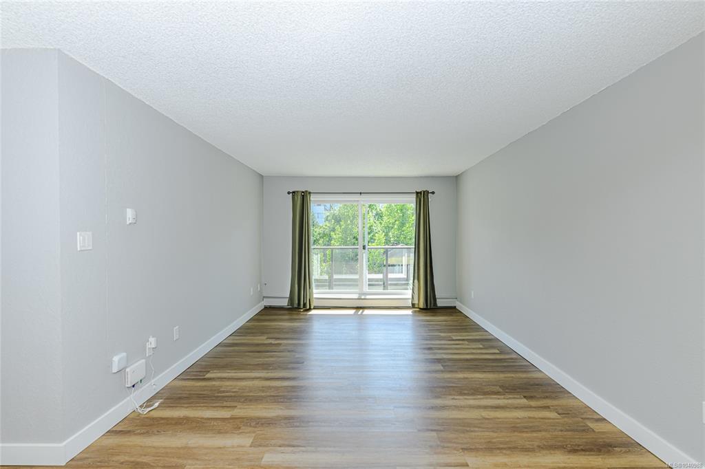 Fifth View of 218 Bayview Ave, Ladysmith, BC, V9G 1S8