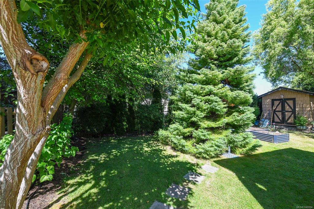 Fourth View of 635 Pritchard Rd, Comox, BC, V9M 3J1