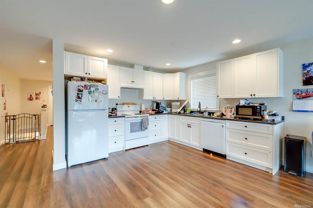 Third View of 2615 5th Ave, Port Alberni, BC, V9Y 2G2