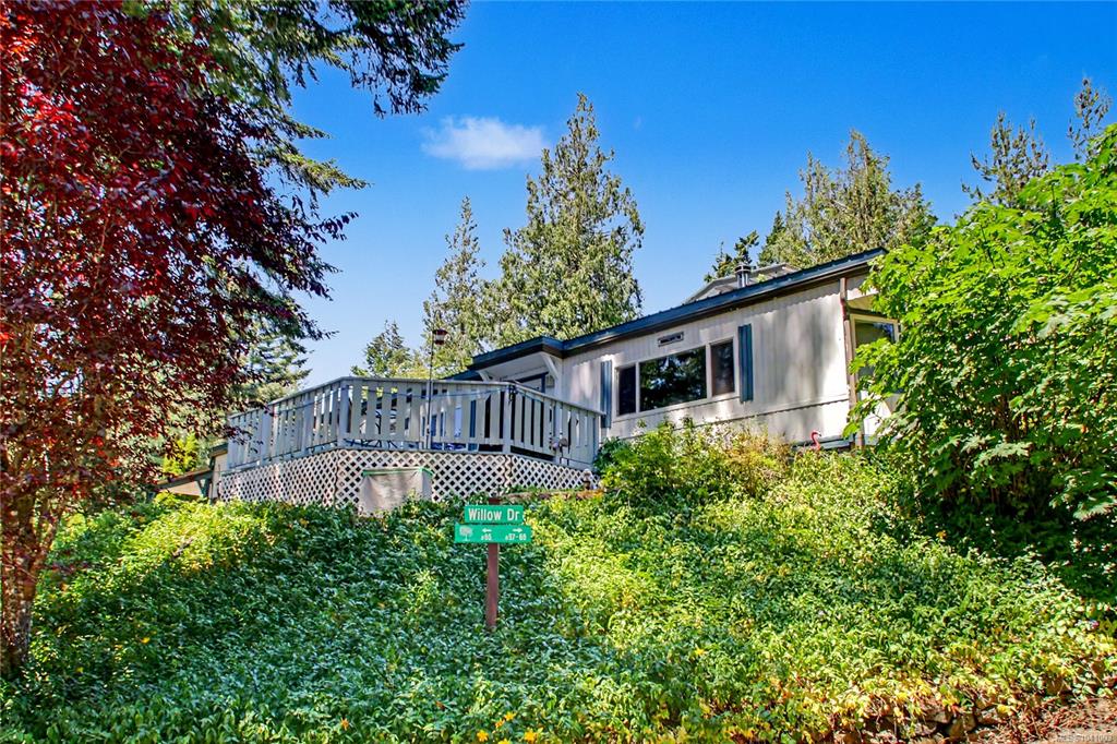 5838 Blythwood Rd, 1041003, BC,