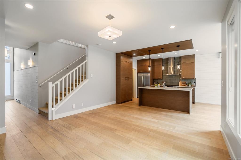 Fourth View of 433 Regency Pl, Colwood, BC, V9C 0H9