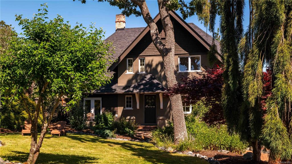 Second View of 1562 Richardson St, Victoria, BC, V8S 1R3