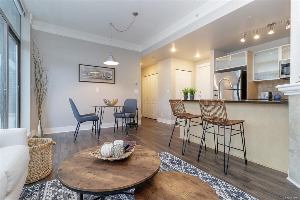 Third View of 845 Yates St, Victoria, BC, V8W 4A3