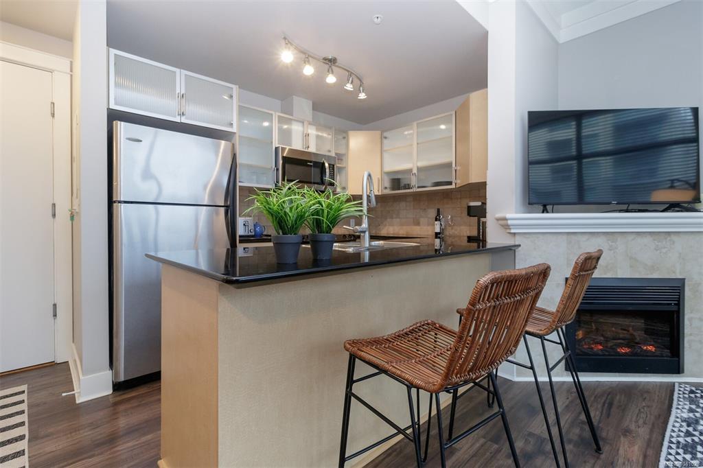 Fifth View of 845 Yates St, Victoria, BC, V8W 4A3