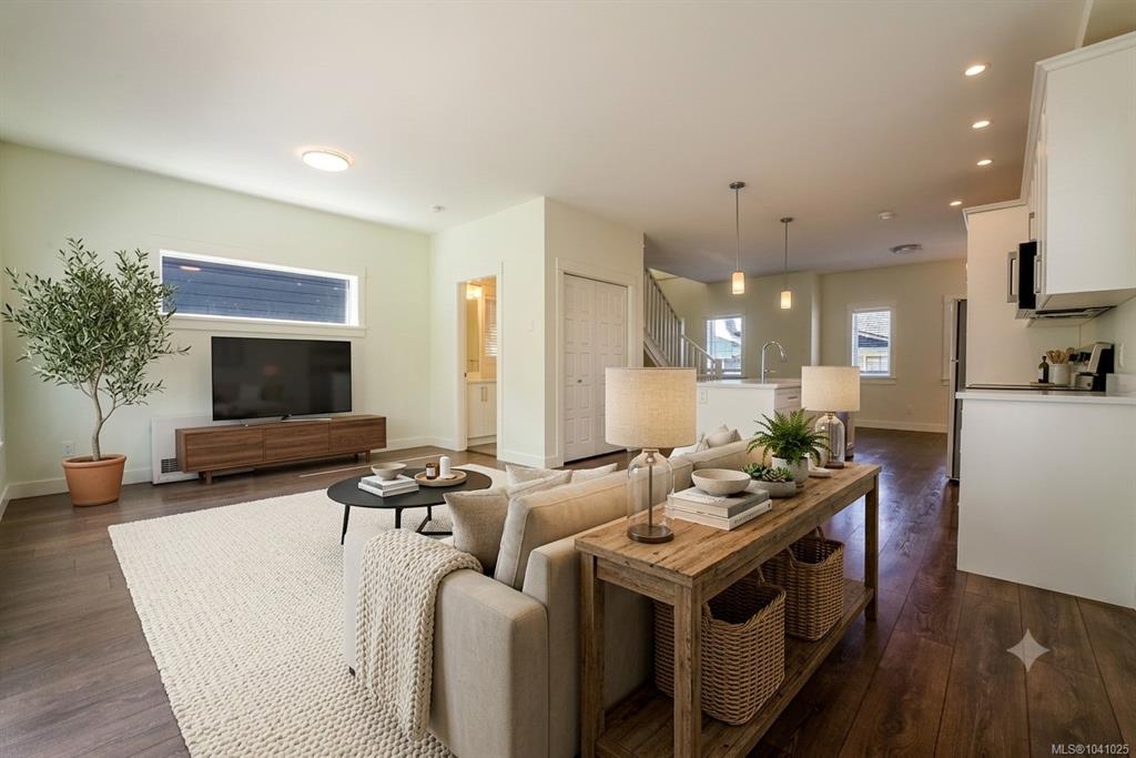 3484 Myles Mansell Rd, 1041025, BC,