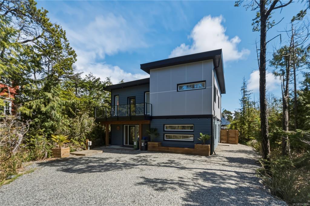 823 Lorne White Pl, 1041028, BC,