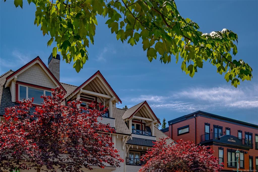 Third View of 222 Second Ave W, VILLA ROSE, Qualicum Beach, BC, V9K 0A4