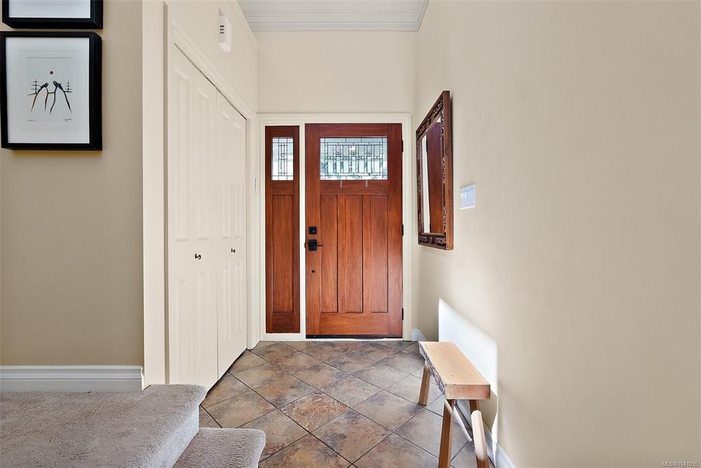 Fourth View of 1245 Rudlin St, Victoria, BC, V8V 3R8