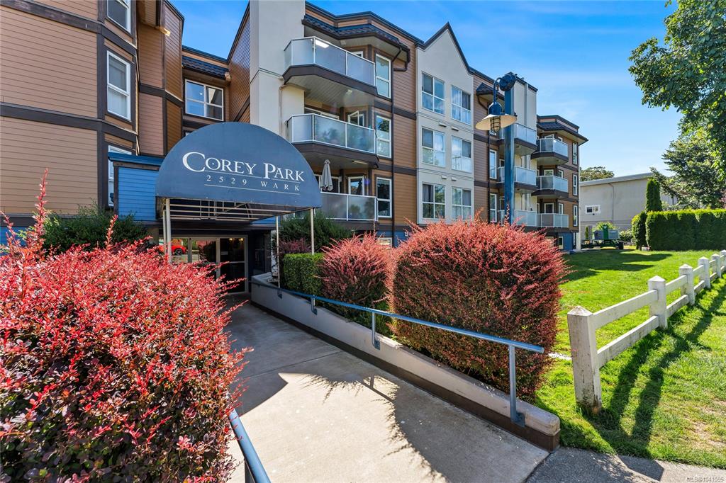 Second View of 2529 Wark St, Victoria, BC, V8T 5G6