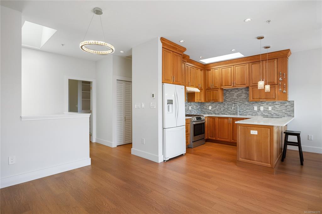 Fifth View of 126 Hallowell Rd, The Gardens At Aldersmith, View Royal, BC, V9A 7K2