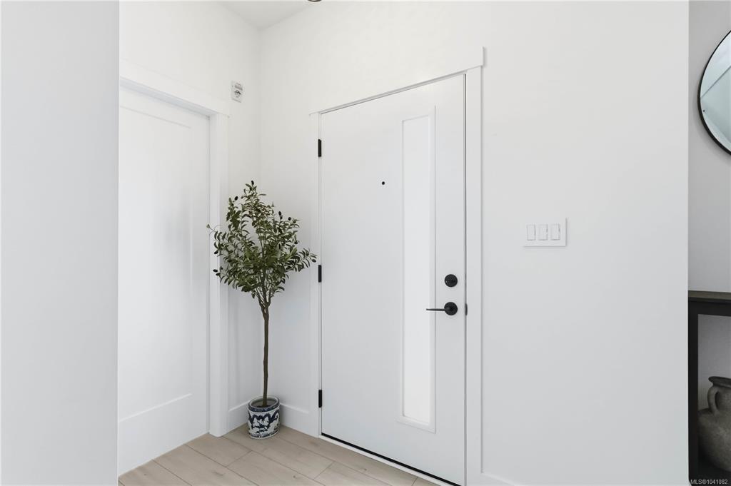 Fourth View of 368 Tradewinds Ave, ECHO, Colwood, BC, V9C 0R9