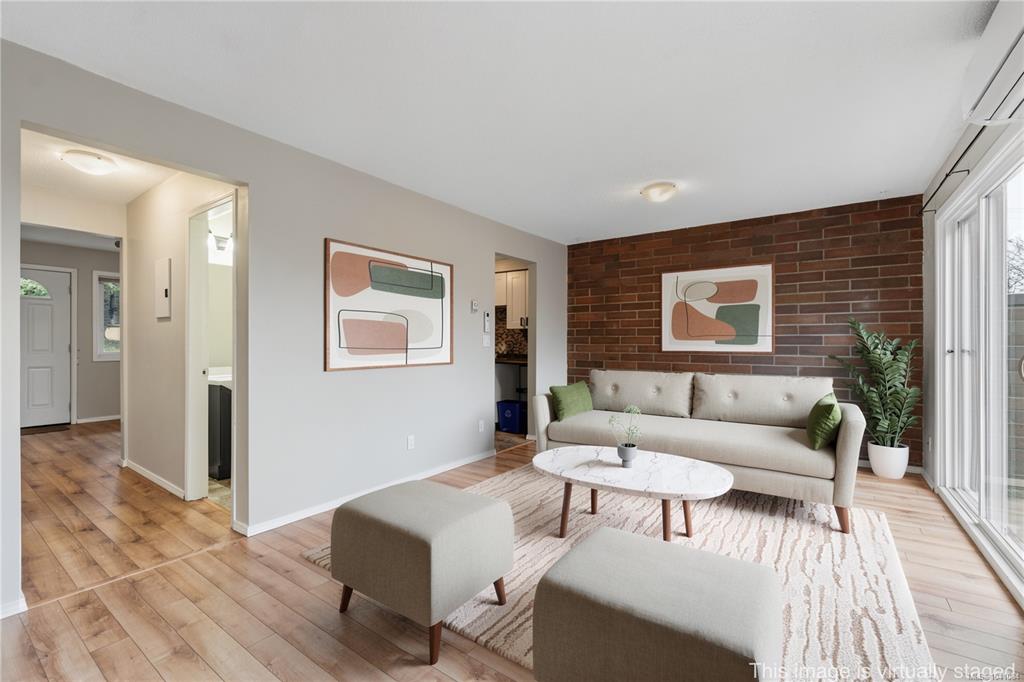 Fourth View of 285 Harewood Rd, Maple Tree Village, Nanaimo, BC, V9Y 2Z1