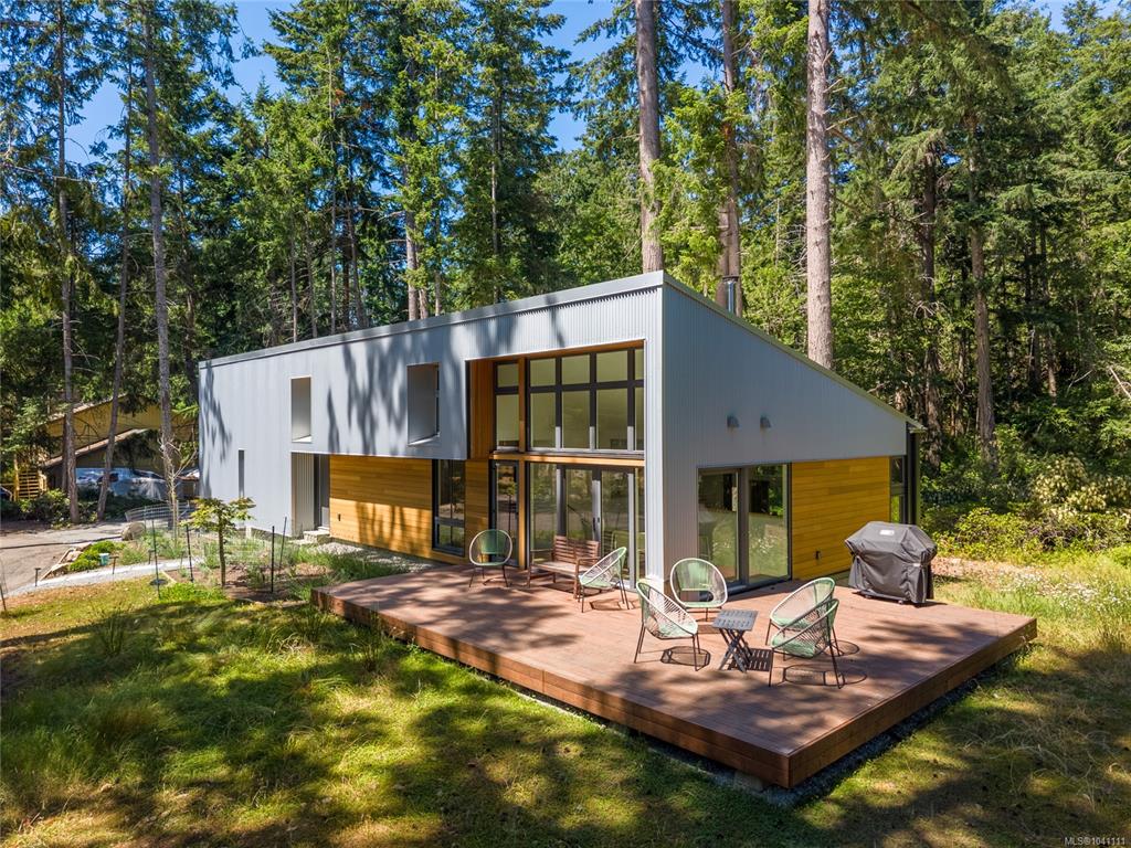 3786 Privateers Rd, 1041111, BC,