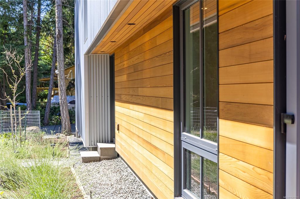 Fifth View of 3786 Privateers Rd, Pender Island, BC, V0N 2M0