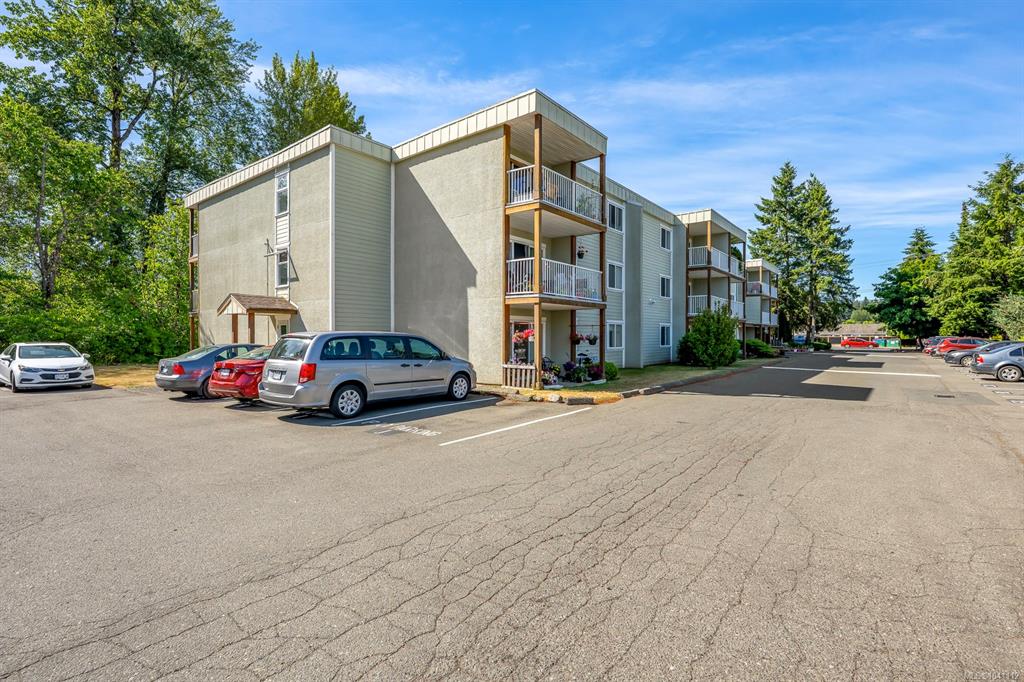 Second View of 1130 Willemar Ave, Willemar Manor, Courtenay, BC, V9N 3L9