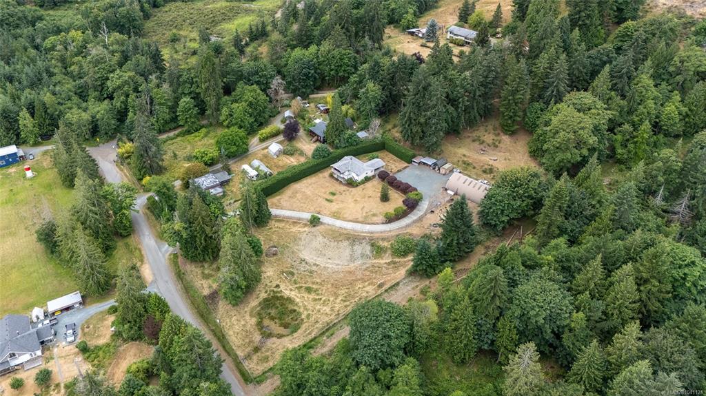 Third View of 8148 Shasta Rd, Crofton, BC, V0R 1R0