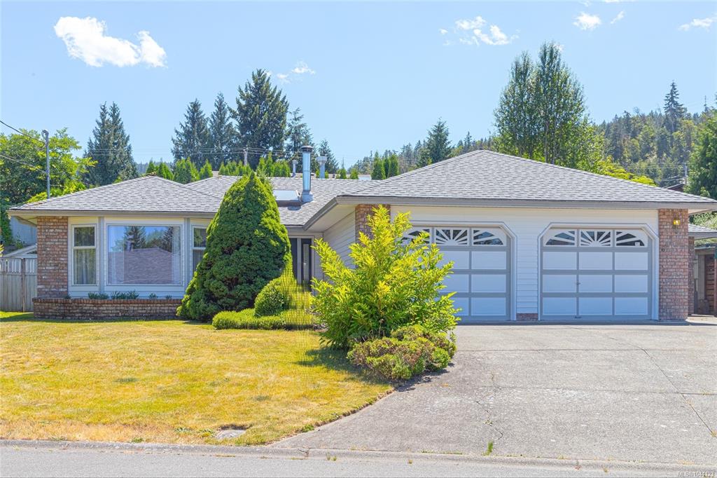 813 Cameron Way, 1041123, BC,