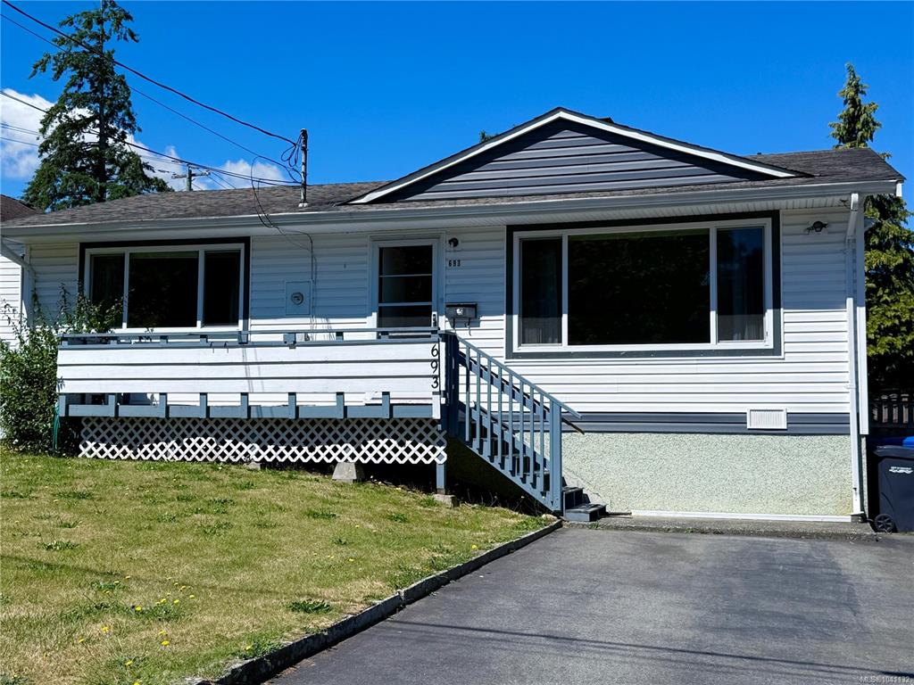 693 Park Ave, 1041132, BC,