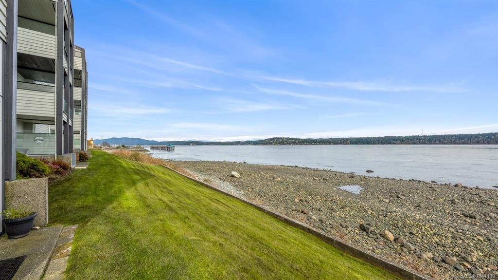 523 Island Hwy, 1041139, BC,