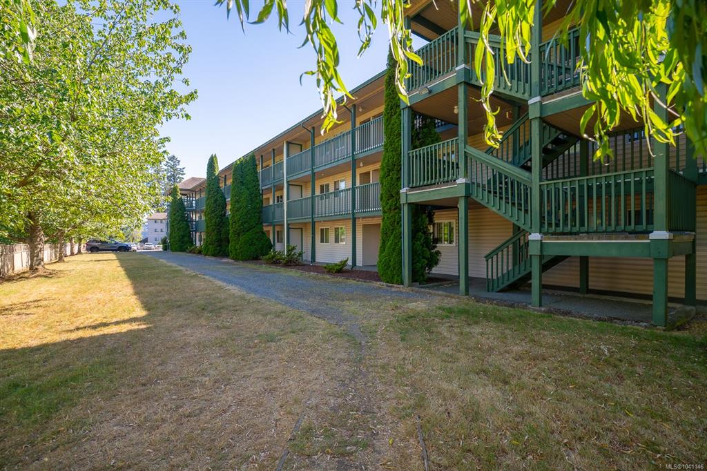 1912 Bowen Rd, 1041146, BC,