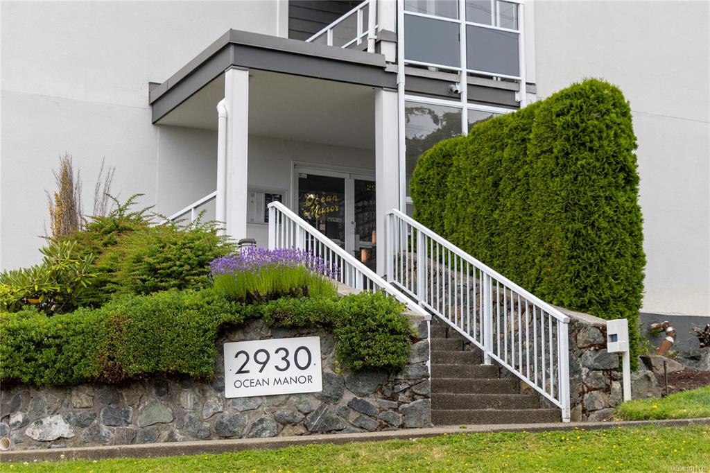 Third View of 2930 Washington Ave, Victoria, BC, V9A 1P5