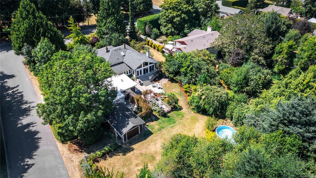 9255 East Saanich Rd, 1041155, BC,