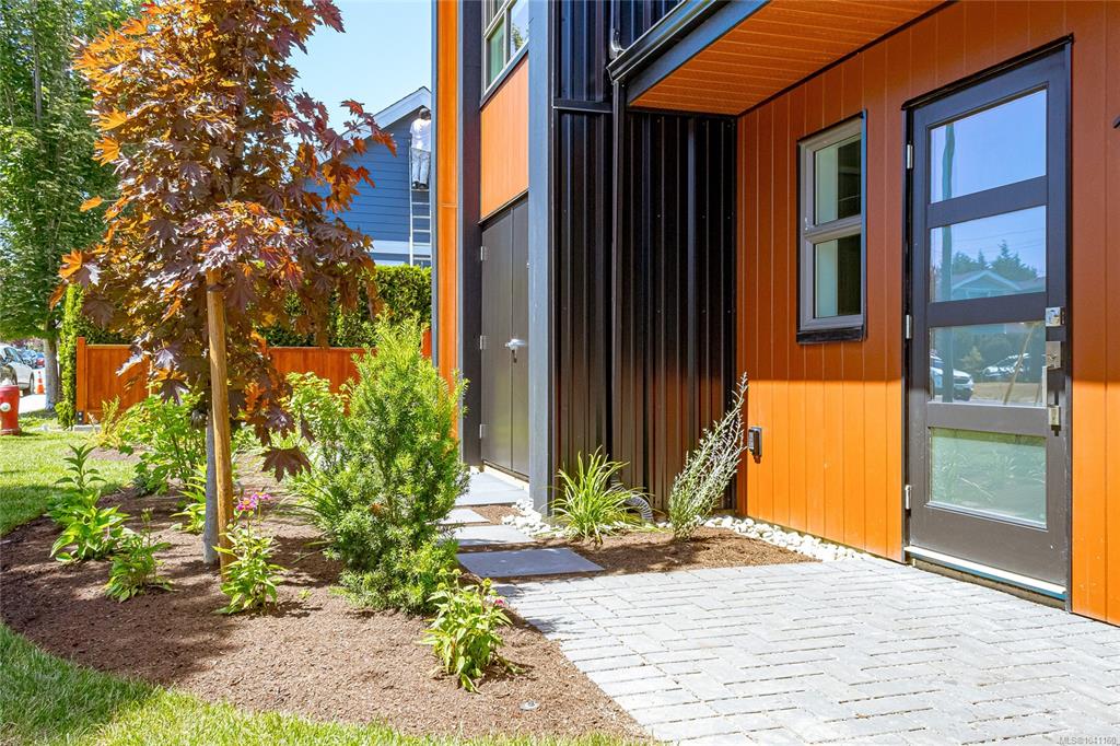 Fifth View of 10485 Resthaven Dr, Towns on Resthaven, Sidney, BC, V8L 3H6
