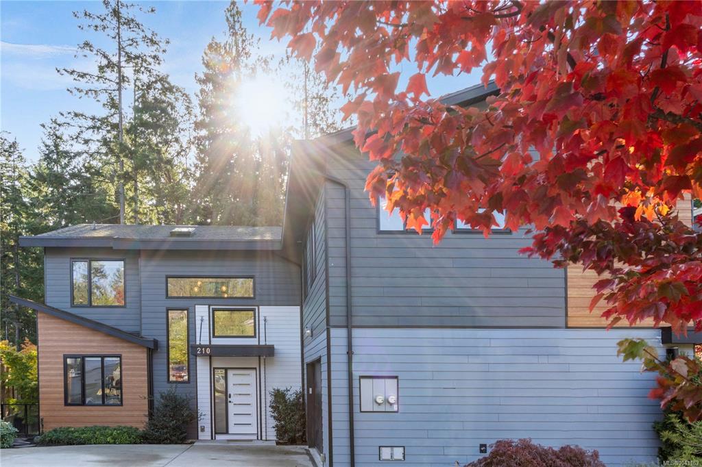 Fourth View of 210 Crestline Terr, The Ridge, Nanaimo, BC, V9T 0G9