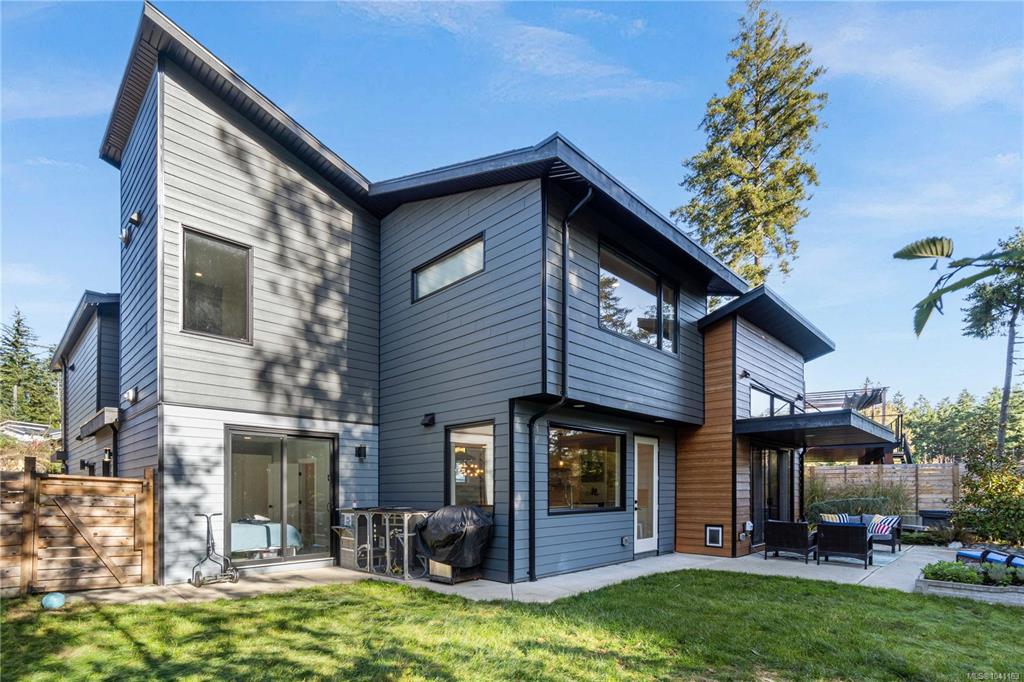 Fifth View of 210 Crestline Terr, The Ridge, Nanaimo, BC, V9T 0G9