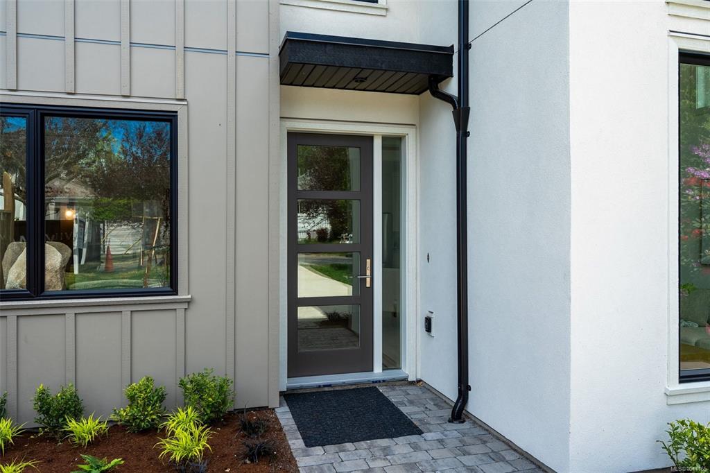 Fourth View of 2455 Hamiota St, Oak Bay, BC, V8R 2N1