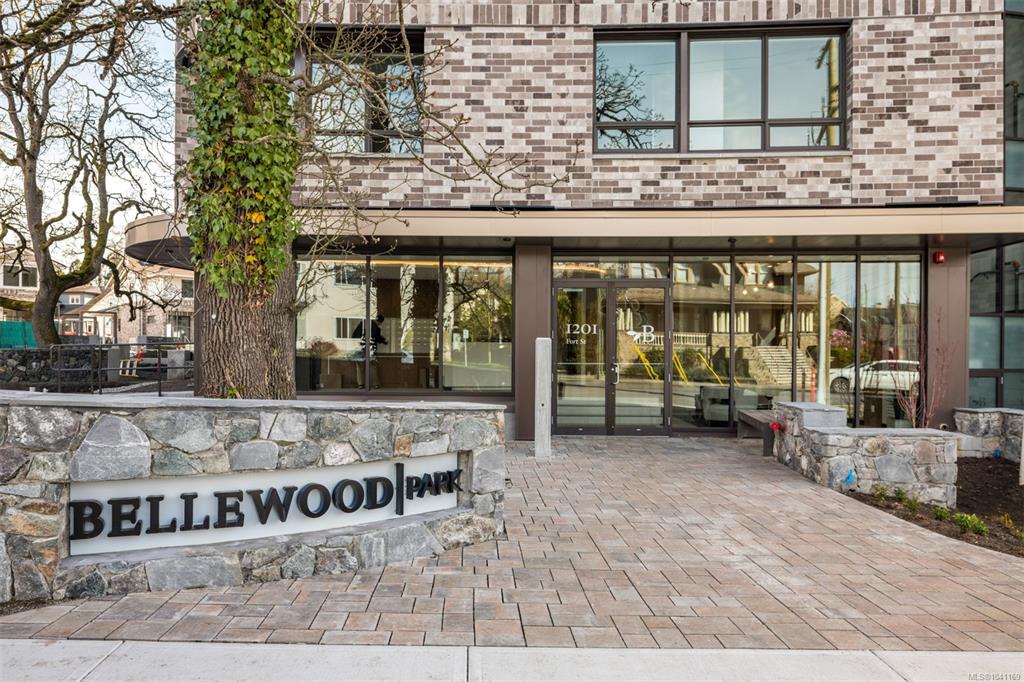 Third View of 1201 Fort St, Bellewood, Victoria, BC, V8V 0G1