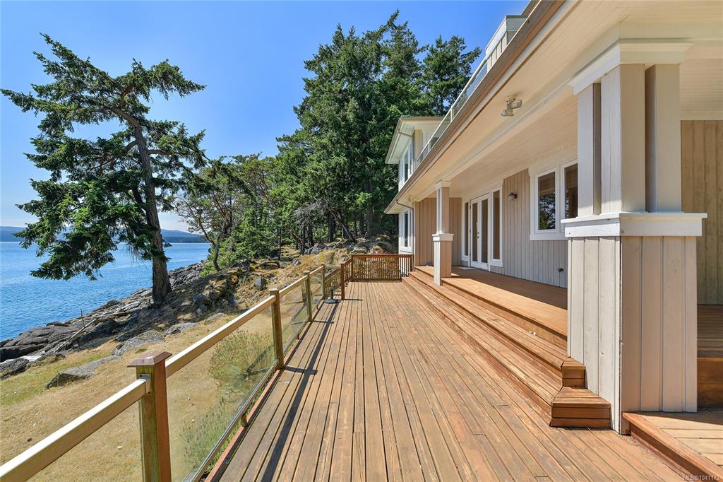 Fifth View of 647 Dinner Bay Rd, Mayne Island, BC, V0N 2J2