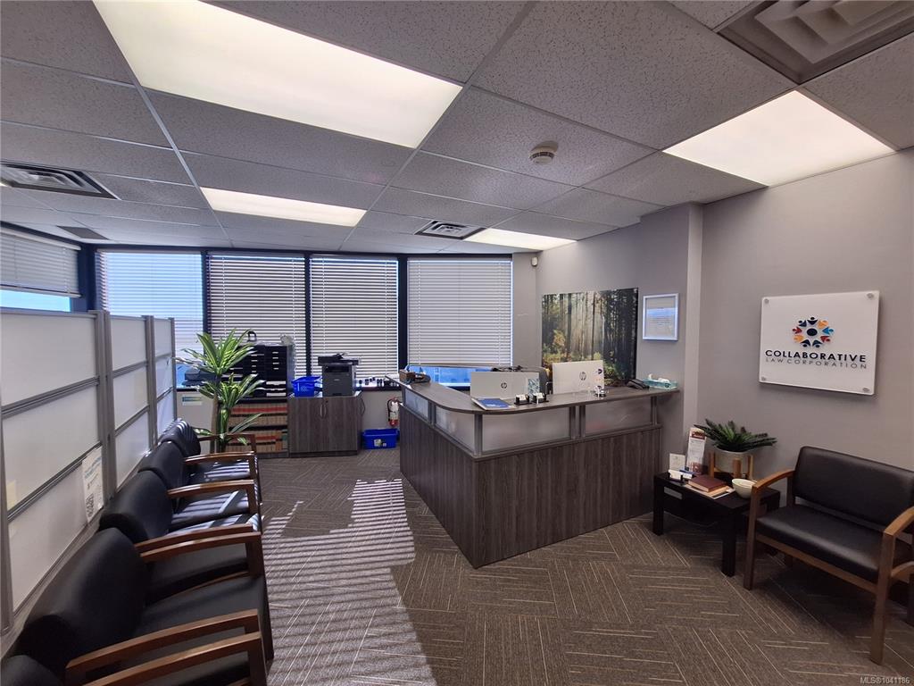 MLS® listing #31624305 for sale located at 17 Church St