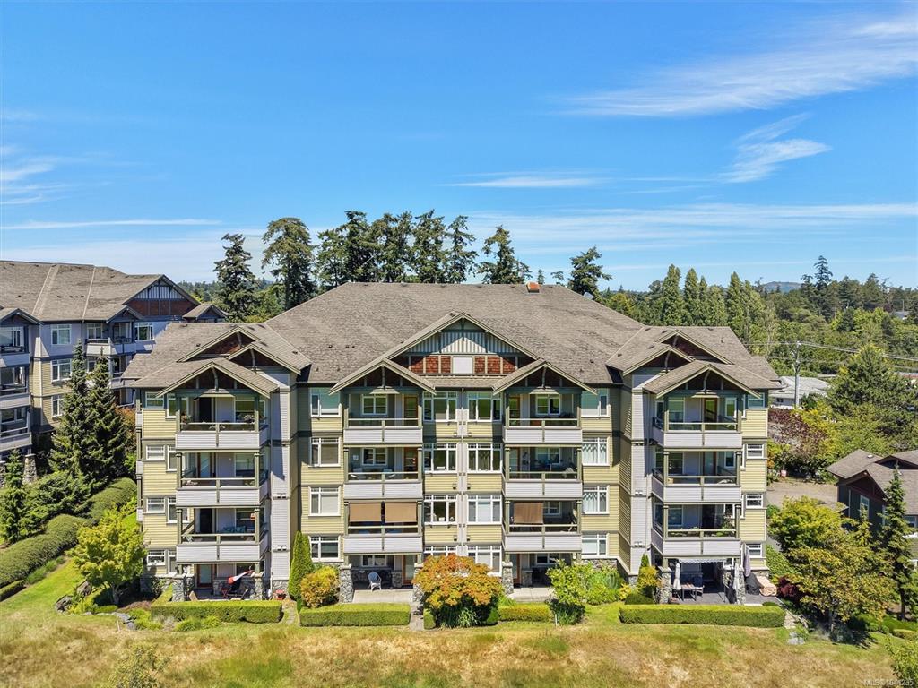 Fourth View of 1115 Craigflower Rd, The Ironwood, Esquimalt, BC, V9A 7R1