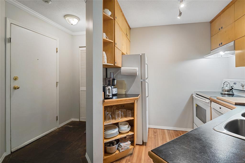 Fifth View of 2560 Wark St, St. James place, Victoria, BC, V8T 4G8