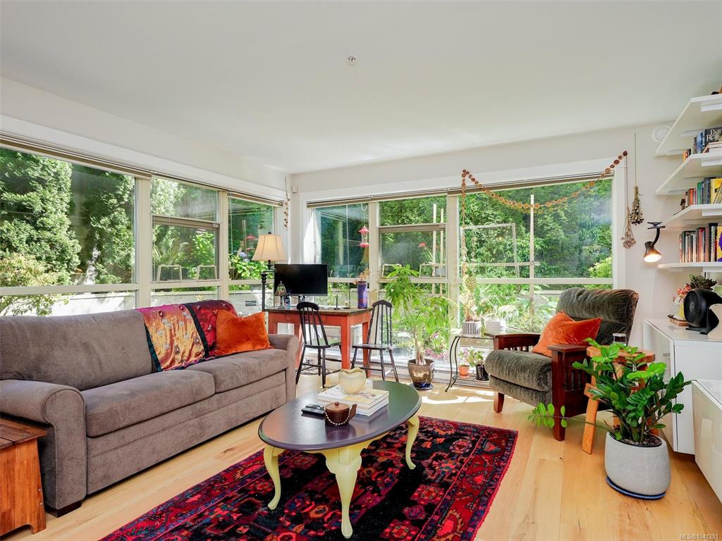 Fourth View of 1155 Yates St, Victoria, BC, V8V 3N1