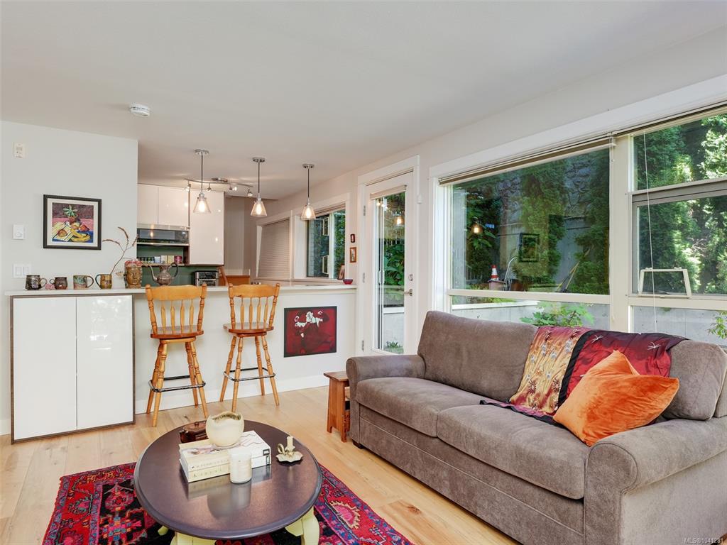 Fifth View of 1155 Yates St, Victoria, BC, V8V 3N1