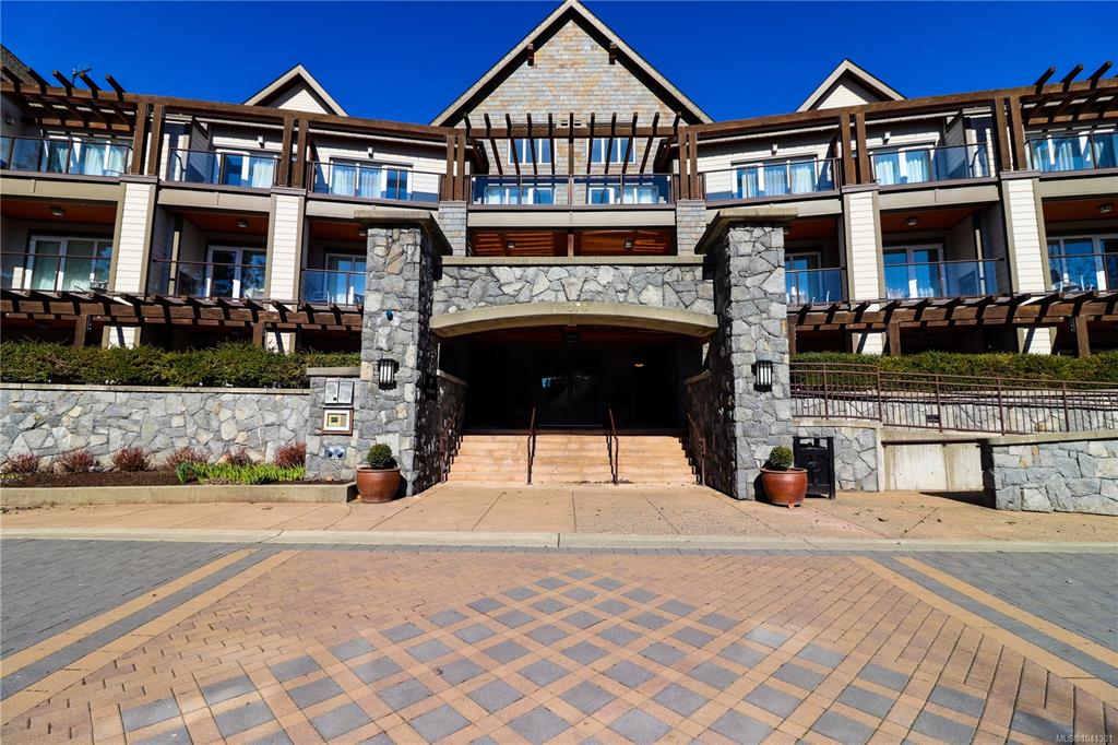 Third View of 1376 Lynburne Pl, Fairways Hotel, Langford, BC, V9B 6S1