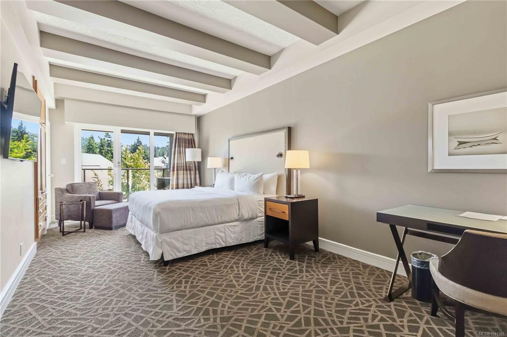 Fifth View of 1376 Lynburne Pl, Fairways Hotel, Langford, BC, V9B 6S1